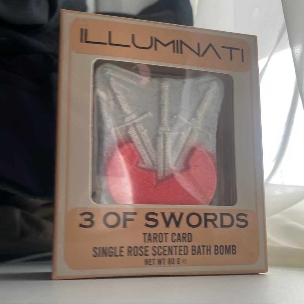 Illuminati Tarot Card Bath Bomb